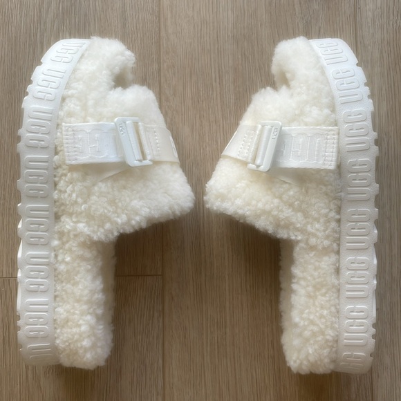 UGG - platform Fluffita slides/slippers - Picture 6 of 16